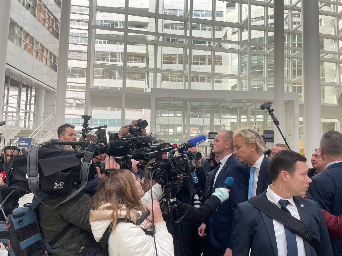 geertwilderspvv's tweet photo. Gestemd!!   #StemPVV https://t.co/bVLpdKH0Xs