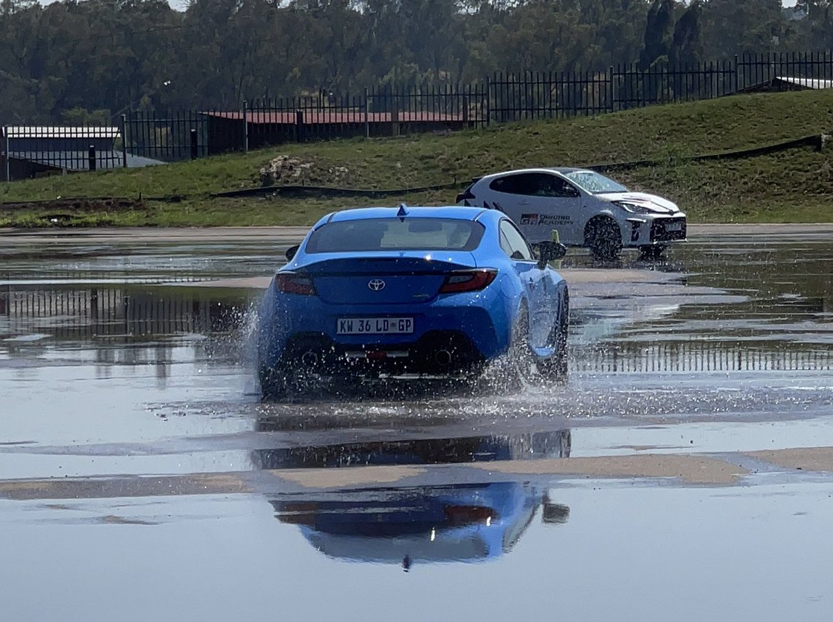 We kick off the GR Track Experience Day with some drifting on the skid pan. The GR86 proved quite fun on the slippery surface and with qualified GR instructors riding shotgun, we felt like drift kings 🚗 💨 .

#ToyotaGazooRacing #TGRSA