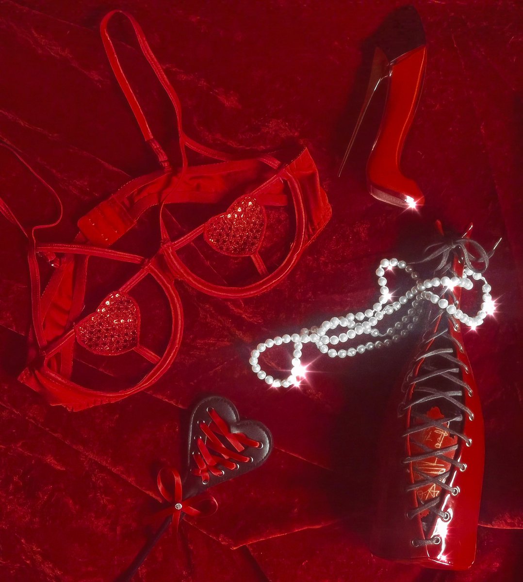 PainAndChains's tweet photo. 𝔉𝔢𝔪𝔪𝔢 𝔉𝔞𝔱𝔞𝔩𝔢💋🥀
Preparing for my bday dinner Sunday🩸
I turn 27 on the 27th✨
Who wants to spoil their goddess, birthday gown from my sweet paypiggy💋 
#Dominatrix #Paypig #SpoilMe #Goddess https://t.co/ULWgMsWwRl