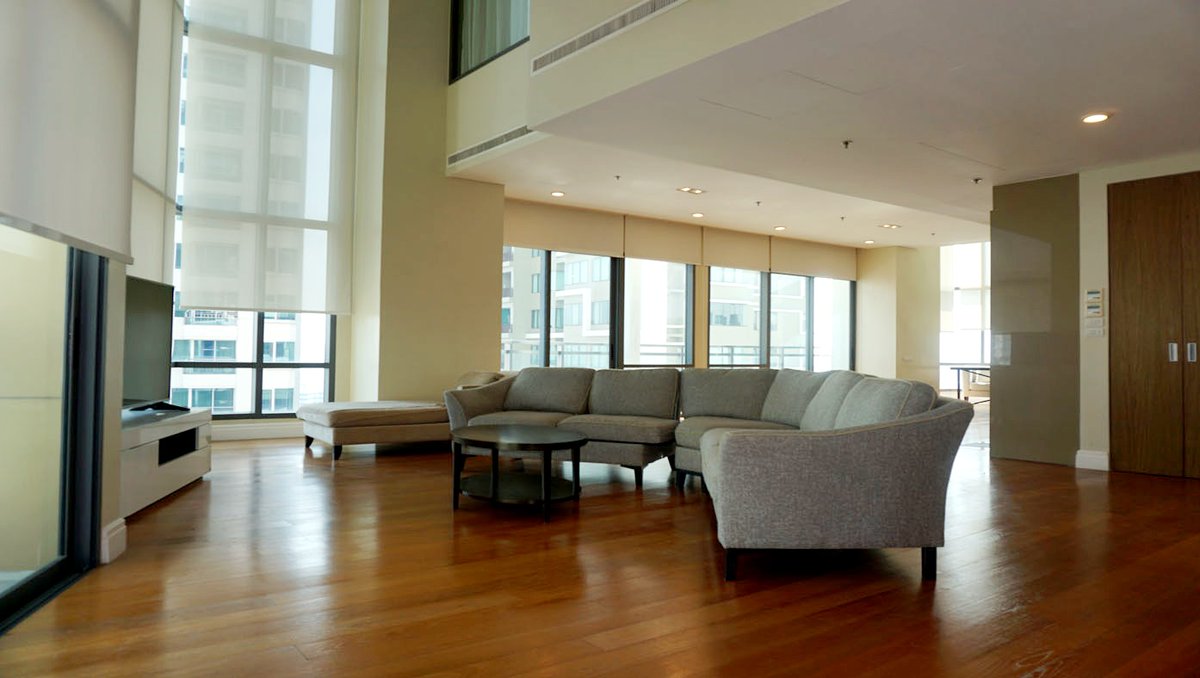 PrimeMeridianLX's tweet photo. Bright Sukhumvit 24, Bangkok | Rare 6 bedroom condo, interior size of 365 Sqm, located along Sukhumvit 24 road close to BTS Phrom Phong.

Available for rent: 200,000 THB / Month
#BrightSukhumvit24 #Bangkok https://t.co/chVpwUetum
