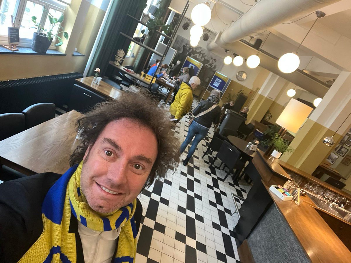 Stembureau bij ons vandaag samen met <a href="/hetborghuis/">hetborghuis</a> ‼️

Onze ridder van Gelre heeft al z’n stem uitgebracht vanmorgen bij ons🥳

Welkom ‼️ &amp; neem dat gelijk even een kijkje bij ons vernieuwde <a href="/VVVDoetinchem/">VVV Inspiratiepunt Doetinchem</a> 👌 

#stemmen #vandaag #bijonsook #stem #museum #stembureau @gemeenteDchem