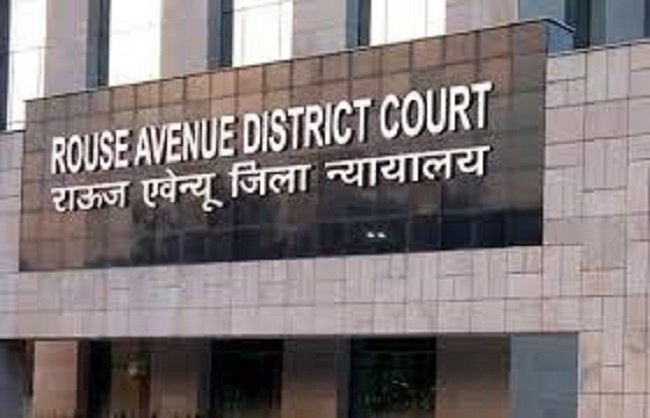 HsnewsBharat's tweet image. दिल्ली के राऊज एवेन्यू कोर्ट ने लैंड फॉर जॉब मामले में लालू प्रसाद यादव के करीबी अमित कात्याल को 5 दिसंबर तक की न्यायिक हिरासत में भेज दिया है। स्पेशल जज गीतांजलि गोयल ने ये आदेश दिया।
#LandforJob