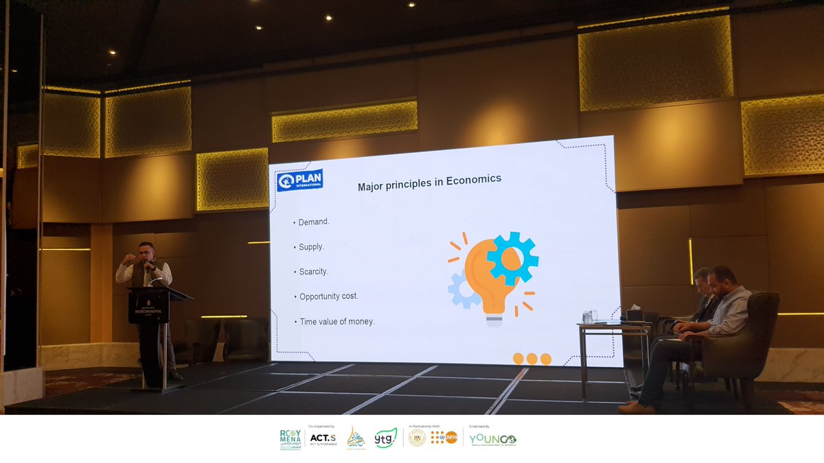 RCOY MENA tweet media