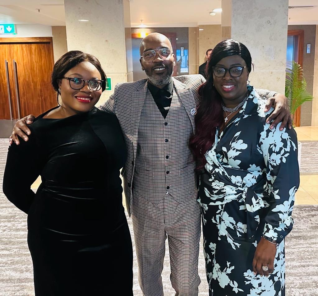 Kitty (@koriakhi) on Twitter photo About last night , great to spend time with two of my best buddies <a href="/NatoyaMamby/">Natoya Campbell</a> <a href="/CNMAHPIO/">Dale Carrington</a> About last night , great to spend time with two of my best buddies <a href="/NatoyaMamby/">Natoya Campbell</a> <a href="/CNMAHPIO/">Dale Carrington</a>