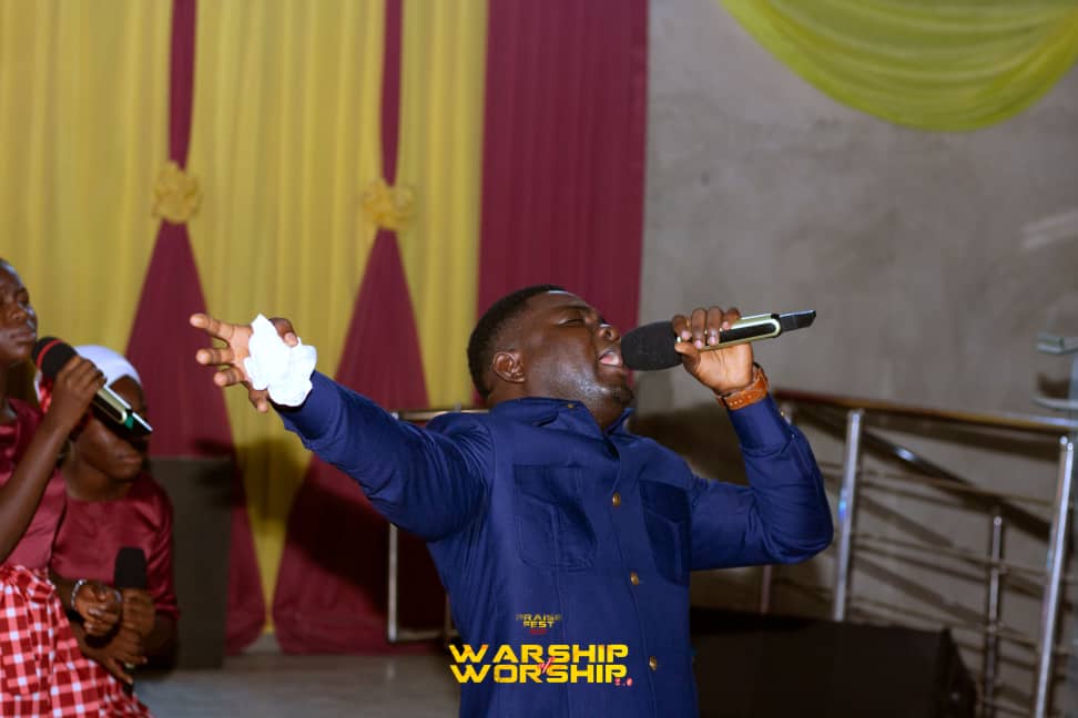 PraiseFestAgbad's tweet photo. From January to December,
Through the rough and stormy moments,
Our ever present help, Jesus,keeps showing up for us.

With a heart full of gratitude, we say Thank You Jesus!!!

#PraiseFestival2023 #PraiseFest #PraiseConcert2023 #Jesus #Grateful https://t.co/edQoDKfX0K