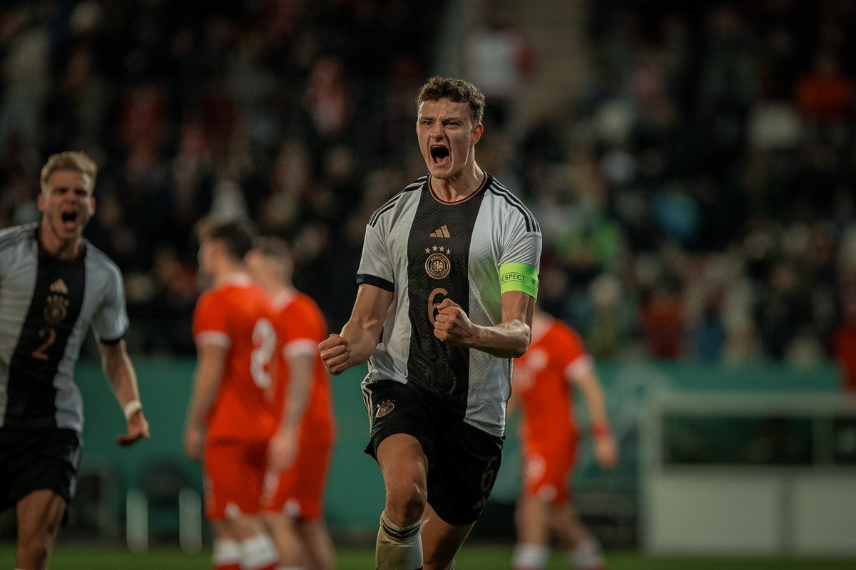 𝙀𝙧𝙨𝙩𝙚𝙨 𝙏𝙤𝙧 für die @DFB_Junioren 💥⚽️

Herzlichen Glückwunsch zum Sieg und zum Tor, Eric Martel 🫶
___
#effzeh