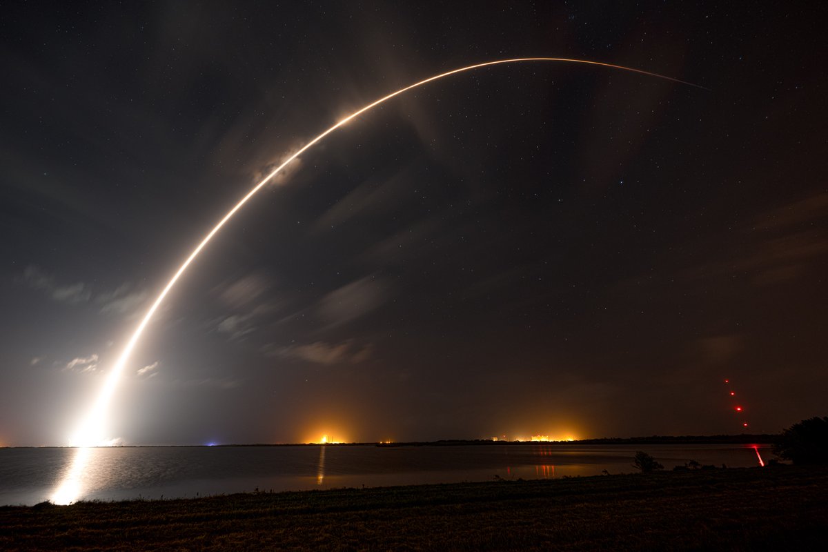SpaceX's tweet photo. Falcon 9 launches 23 @Starlink satellites to orbit from Florida https://t.co/thP9A9OU8X