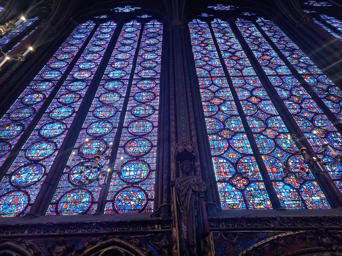 AlinaCristian6's tweet image. Sortie avec une classe de 5ème du @CollgeCourteli1, organisée par @soshistoire. Visite de trois lieux de culte monothéistes : La Grande @mosqueedeparis, La Sainte Chapelle et St Julien Le pauvre, église de rite orthodoxe. Prôner la tolérance dans la diversité