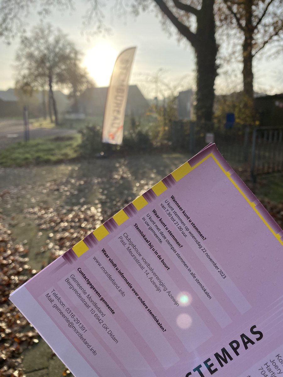 Feest van de democratie. Mooie zonnige dag vandaag om te stemmen. Hopelijk is morgen net zo zonnig en worden we wakker in een land vol hoop ipv vrees.