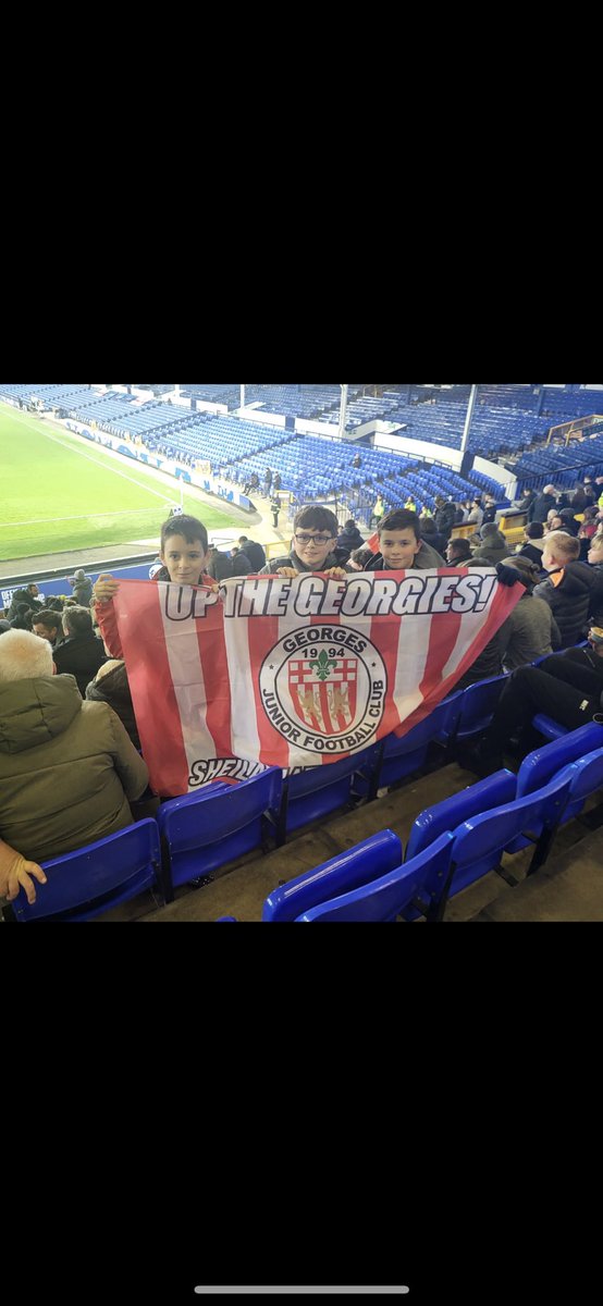 The boys at Goodison last night for England u21 🦁 UTG!