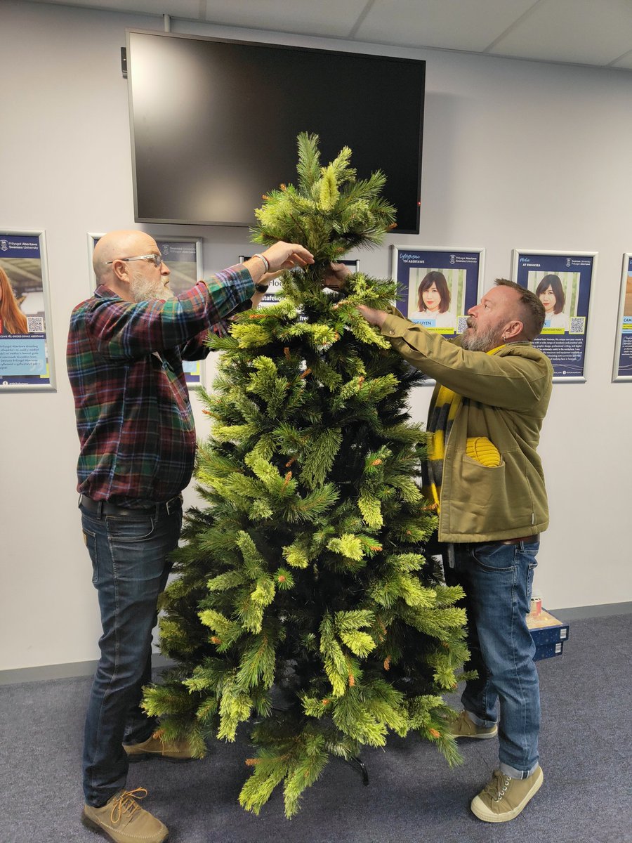 It's that special time of year when Santa's elves go about their work...