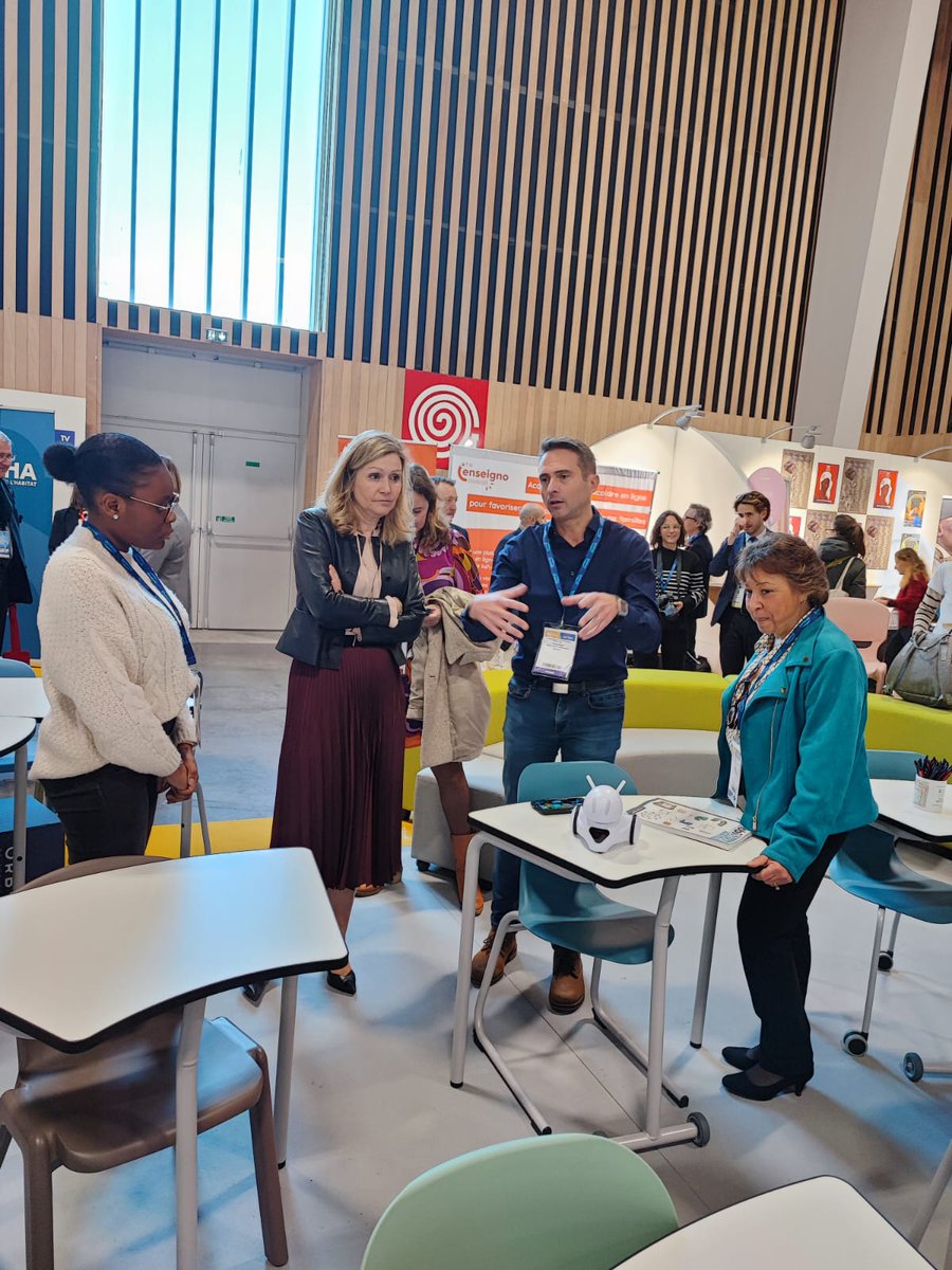 BIOLAB -PHYLAB MOBILAB & MOBISKOOL tweet media