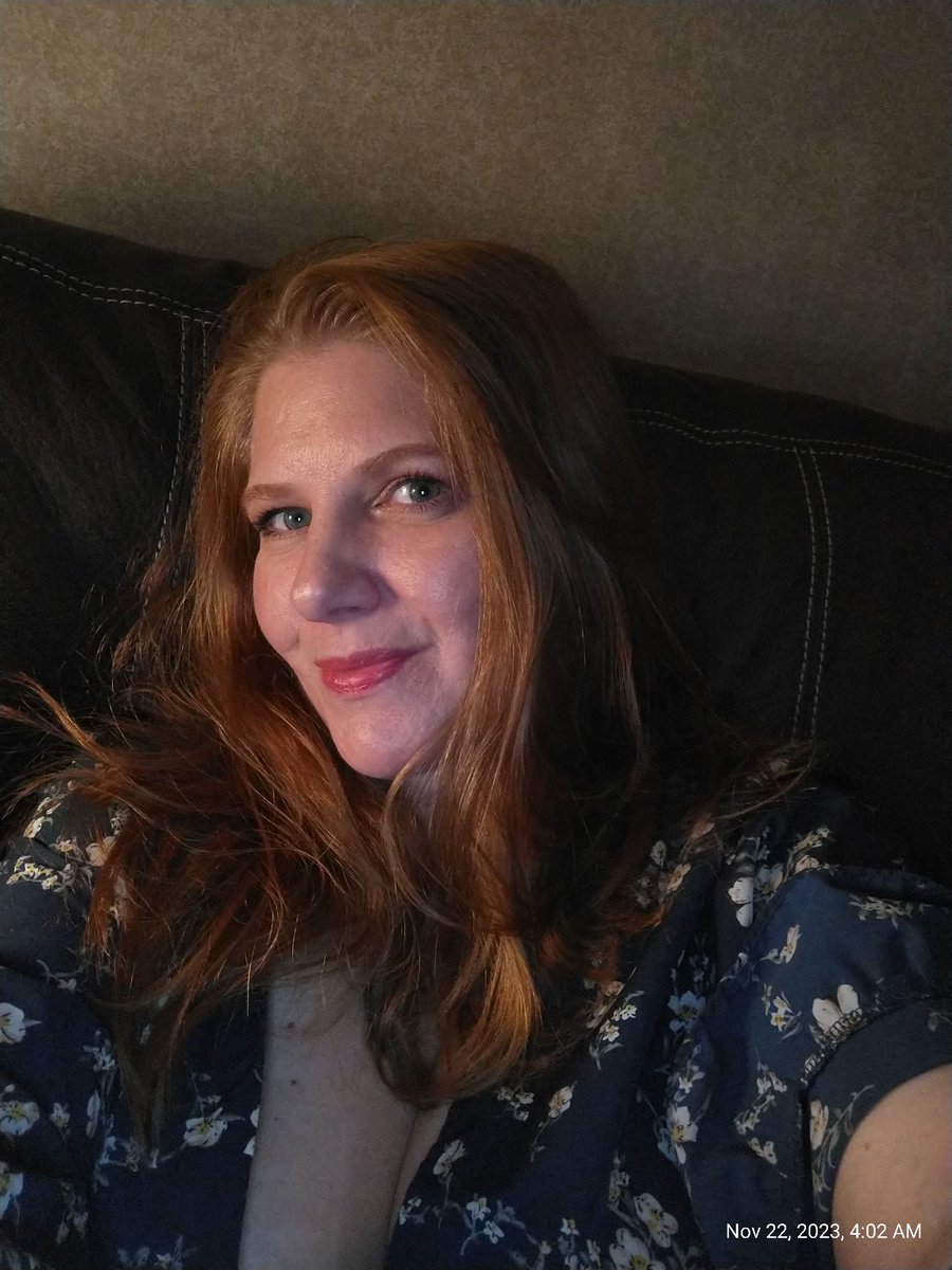 Sultana_Red's tweet photo. Mommy's home from jail! She was naughty #MILF #Jail #Hotwife #Redhead #PAWG #Curvy https://t.co/w2NPnnVuLP
