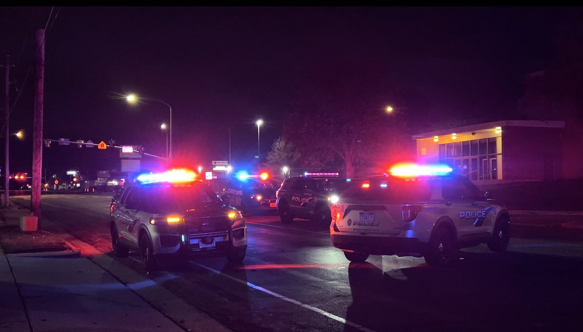 SLCScanner's tweet photo. #Sunday #AutoPed #Kearns 5200 S 4015 W. At approx 0300 #UPD #EMS responded on an #AutoPed. On arrival 1 person was hit by a vehicle traveling SB on 4015 W. The victim was transported with life threatening injuries to local #TraumaCenter. I have not heard if this victim passed away. I forgot to post this on Sunday morning.