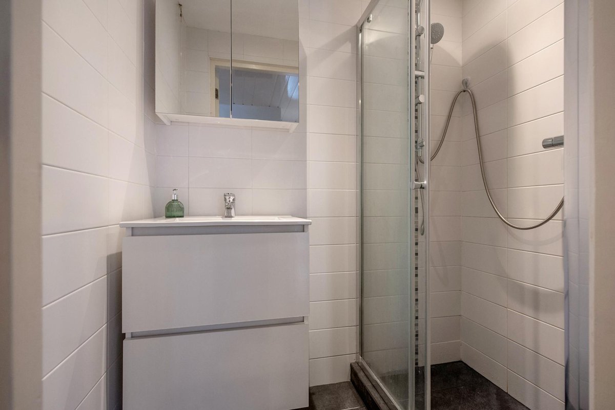 𝗦𝘁𝗮𝗿𝘁𝗲𝗿𝘀 𝗼𝗽𝗴𝗲𝗹𝗲𝘁!
Uitstekend onderhouden 3-kamer hoekappartement op de 2e verdieping van een kleinschalig appartementencomplex in de populaire wijk Dorp. mve.to/WElOSxyAn8