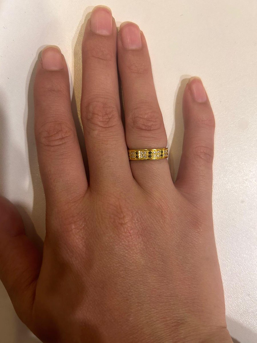 iuliarusu12's tweet photo. 21/11/23-16:41-Coach D seat 49Birmingham International- Manchester Piccadilly.Think my ring fell somehow and did not realise😭I am devastated. If anyone come across I will be forever thankful,it is a really small size and custom made.#crosscountry #lostproperty #crosscountrytrain https://t.co/fvaVB3T4zE