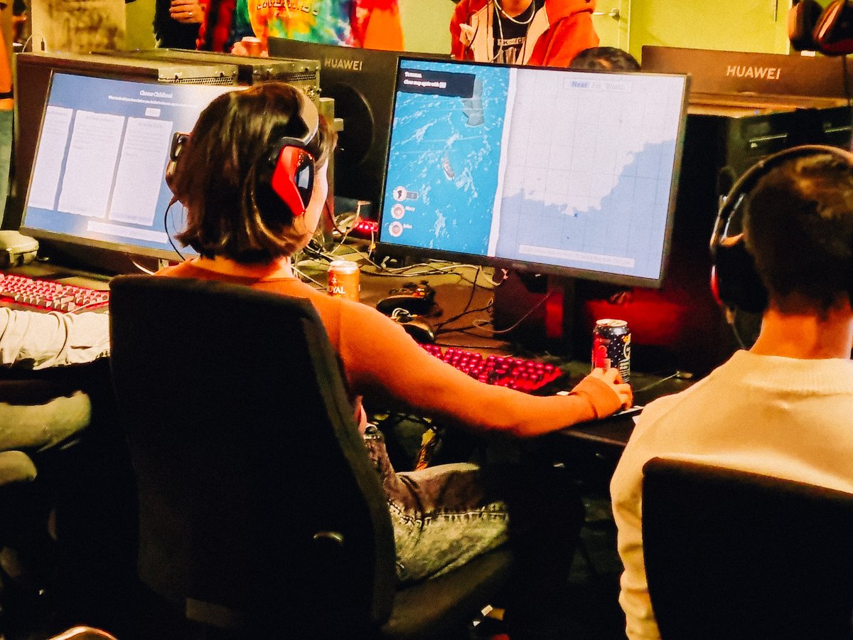 IOInteractive's tweet image. Successful Dev > Test > Repeat meetup with a fantastic turnout of solo devs, industry pros, and students. Showcased an exciting mix of physical and digital games in development. Loved seeing everyone actively taking notes for game improvement! #GameDevMeetup #weareIOI