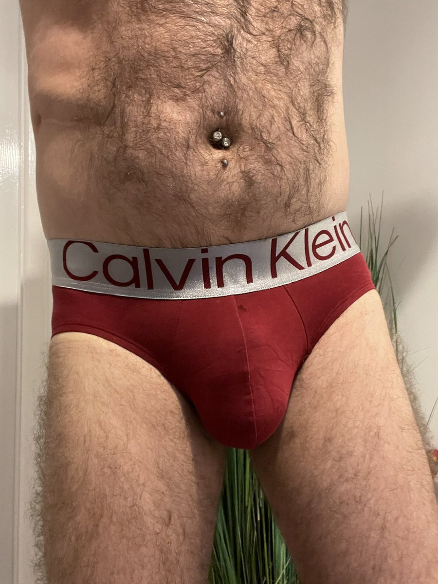 norrhwestundies's tweet photo. Red ck briefs today
#gayunderwear #gay #underwear #ck #redbrief #brief #hairy #dadbody #dailybulge #bulge https://t.co/RYBD2OJKHE