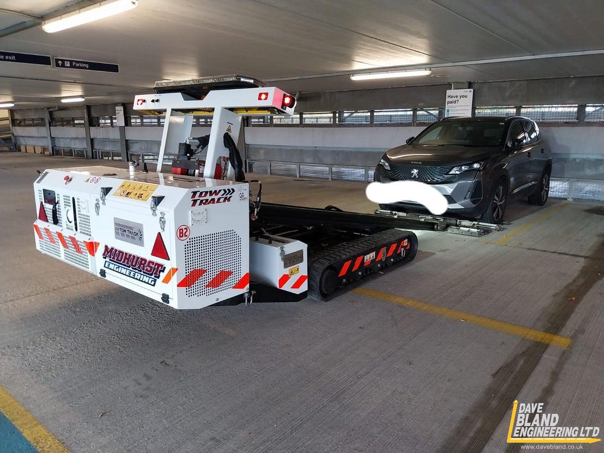 Dave_Bland_Eng's tweet image. Midhurst are back at it with their TowTrack, making moving a car with no keys on the sixth floor simple, show us exactly why YOU should be choosing TowTrack #makethechange #towshow #recoveryvehicles #towtrack #engineering
