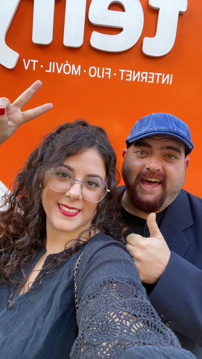 thedavinia95's tweet photo. Ayer me hicieron una entrevista que saldrá a finales de diciembre o principios de enero 🥰🥰 #daviniafructuoso https://t.co/FhGoeZreKj