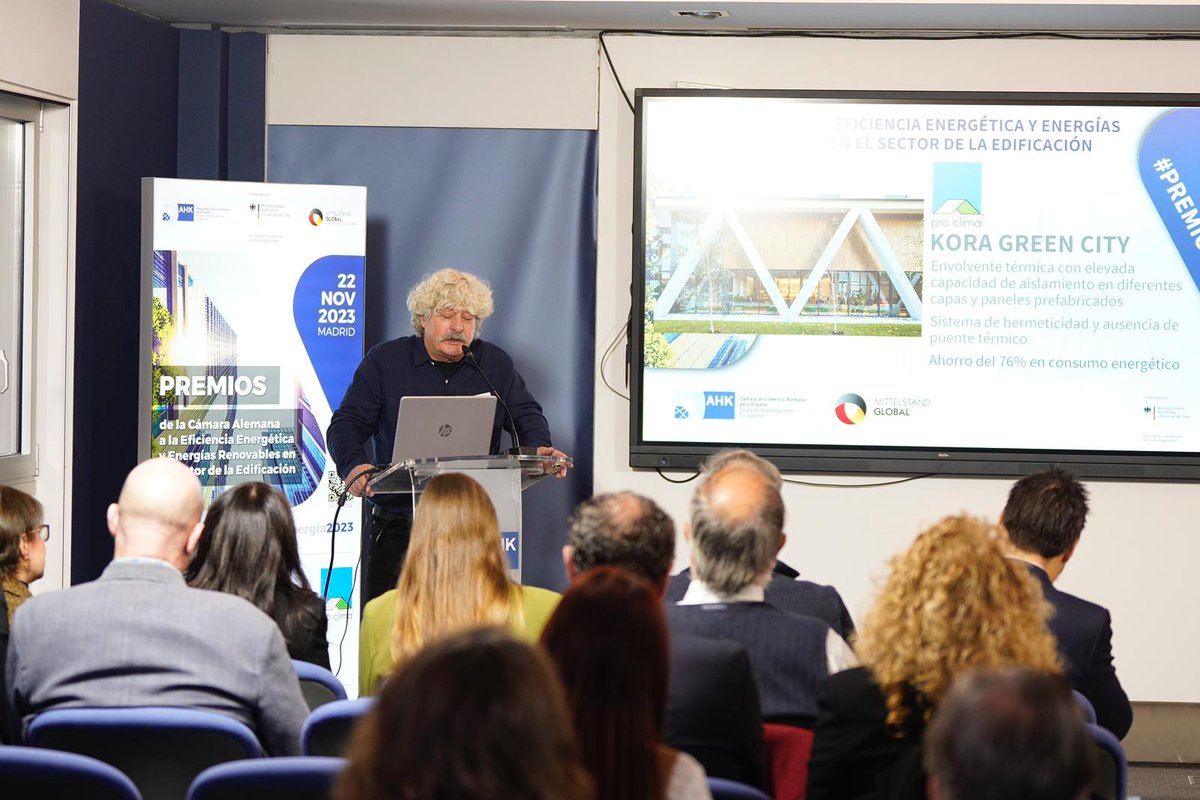 Cámara Alemana ESP tweet media