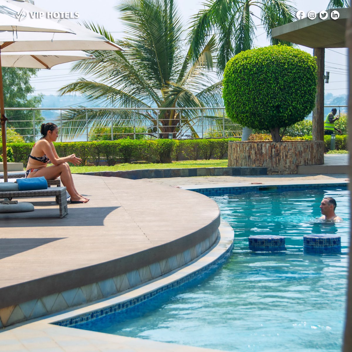 HotelVIPMoz's tweet photo. Com uma vista extraordinária para o Rio Zambeze, o VIP Executive Tete é de certeza o lugar ideal para compartilhar momentos incríveis com quem você ama! ☀️

Esperamos por si! 

#vipsxecutivetete #vipgrandmaputo  #vipexecutivesuitesmaputo #vipinnbeira #grupovipnocambique #tete https://t.co/lKhlh232Wj