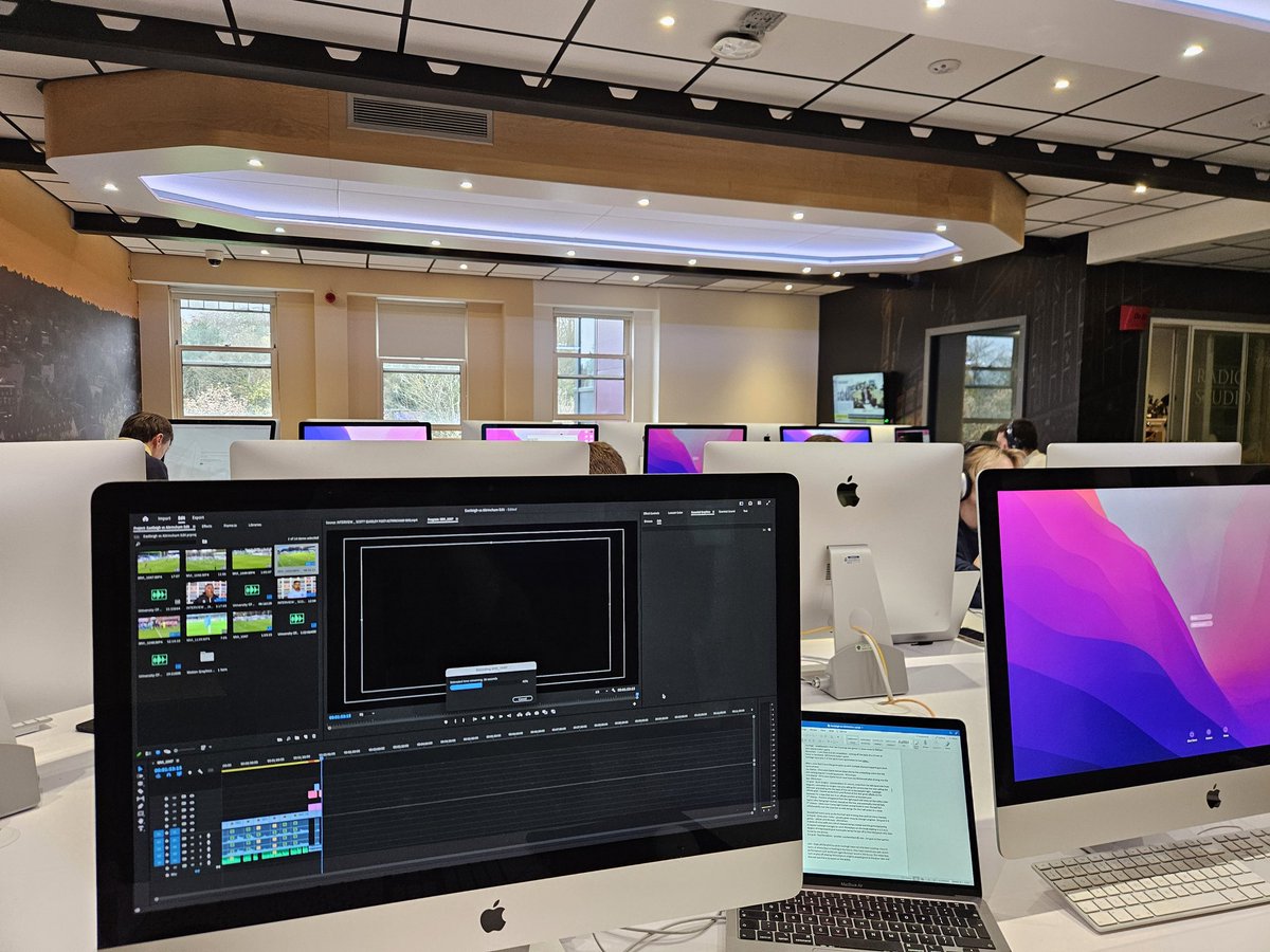 It was great to be back for a <a href="/WJournalism/">Winchester Journalism</a> <a href="/_UoW/">University of Winchester</a> Newsday yesterday as a Guest Editor. I really enjoyed catching up with some new and old faces, as well as chatting with <a href="/BJTC_UK/">BJTC - Industry Accredited Journalism Courses</a> about the course. Looking forward to hopefully being invited back again in the new year