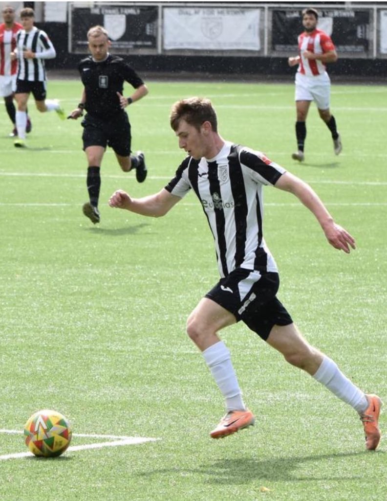 Keeping’s a keeper!

Delighted to have signed Joe Keeping.

The former Cardiff City full back, who is based in the Forest of Dean joins from <a href="/MerthyrTownFC/">The Martyrs</a> for whom he has made 10 appearances this season.

Thank you to <a href="/Paul_michael86/">Paul Michael</a> for the short term deal. 

<a href="/JKeeping14/">Joe Keeping</a>