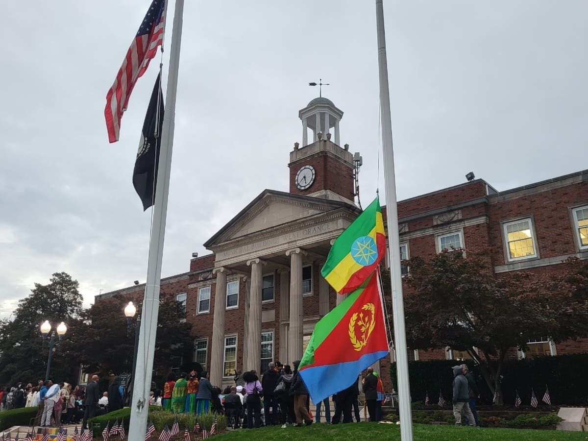 Ethio-American Development Council (EADC) (@ea_devcouncil) on Twitter photo 🎉 West Orange, New Jersey, marked a milestone with its inaugural Ethiopian and Eritrean flag-raising ceremony, celebrating cultural diversity. Kudos to Councilwoman Asmeret Ghebremicael (<a href="/Asmeret89/">Asmeret Ghebremicael</a>) for organizing this special event! 🇪🇹🇺🇸🇪🇷
patch.com/new-jersey/wes… 🎉 West Orange, New Jersey, marked a milestone with its inaugural Ethiopian and Eritrean flag-raising ceremony, celebrating cultural diversity. Kudos to Councilwoman Asmeret Ghebremicael (<a href="/Asmeret89/">Asmeret Ghebremicael</a>) for organizing this special event! 🇪🇹🇺🇸🇪🇷
patch.com/new-jersey/wes…