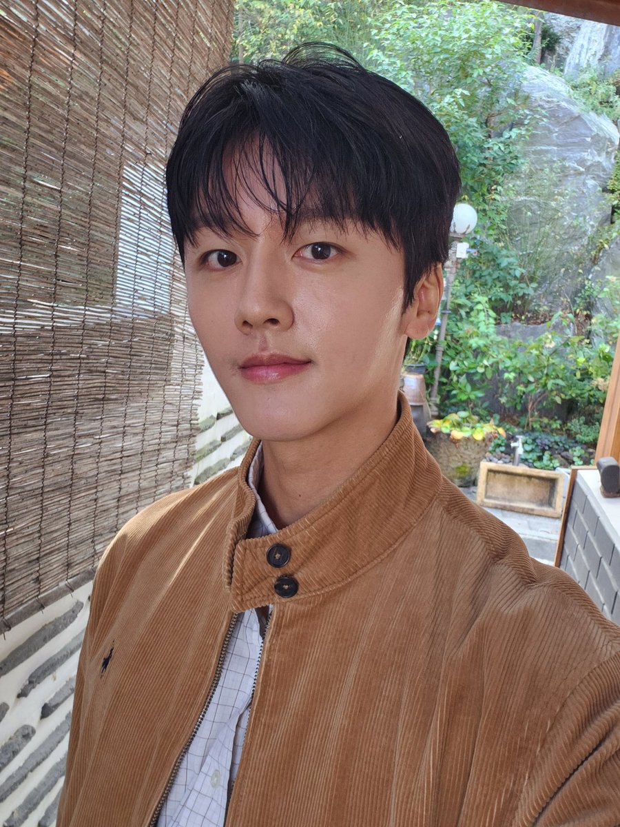 Thank you for always giving us the best advice and giving us so much love 💘 I love you very much my leader 
#판타지의_아지트_영빈생일
#영원히_빛날_영빈이의_생일
#always_Bin_Us
<a href="/SF9official/">SF9official</a>