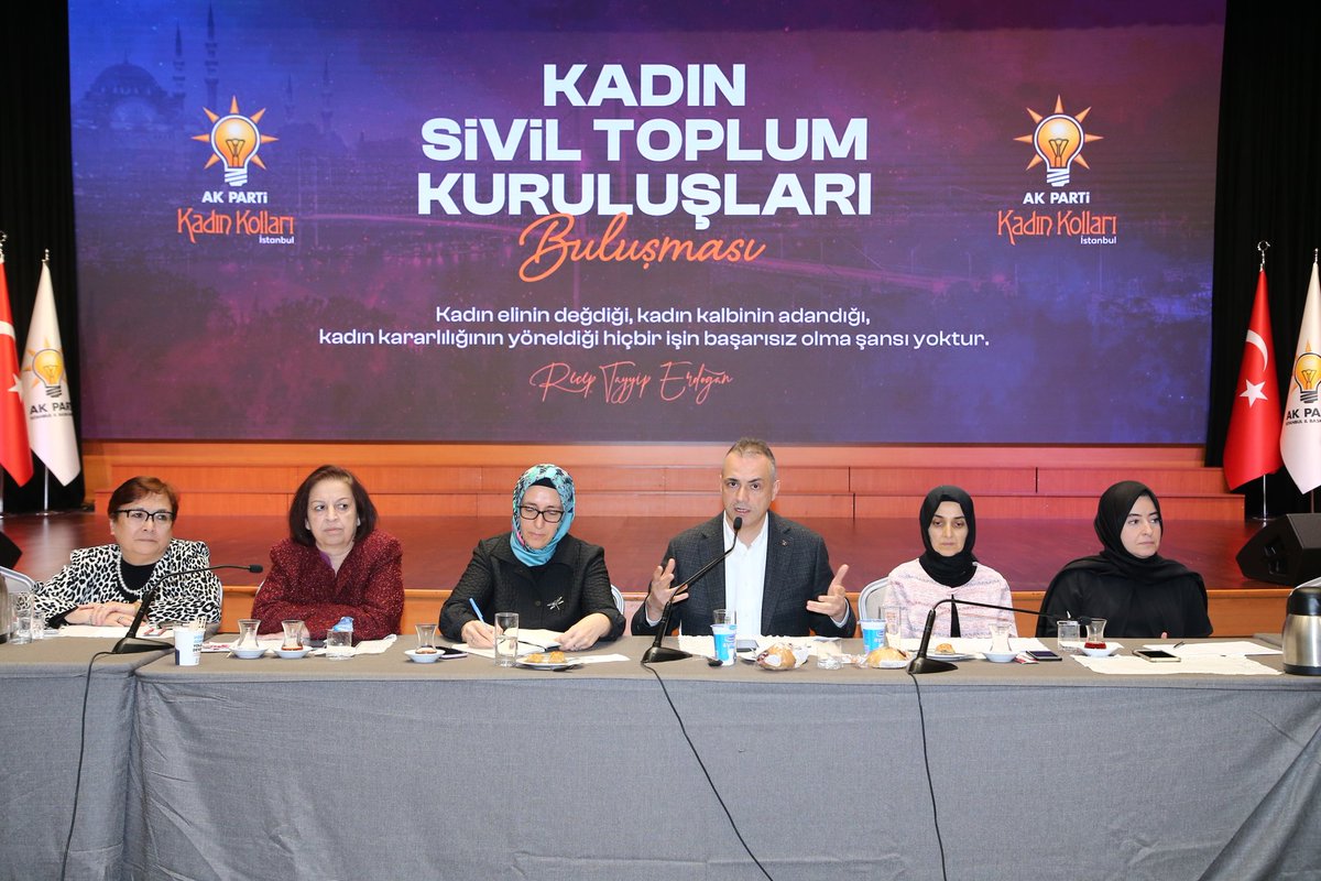 İl Kadın Kolları Başkanlığımız tarafından düzenlenen 'Kadın Sivil Toplum Kuruluşları Buluşması' programına katılarak ‘Yerel Yönetimler ve 31 Mart seçimleri’ başlığı üzerine istişarelerde bulunduk. İyi ki AKKadınlar var...

<a href="/salihademirer/">Saliha DEMİRER</a>
<a href="/osmannnurika/">Osman Nuri Kabaktepe</a>
<a href="/akpartiistanbul/">AK Parti İstanbul</a>