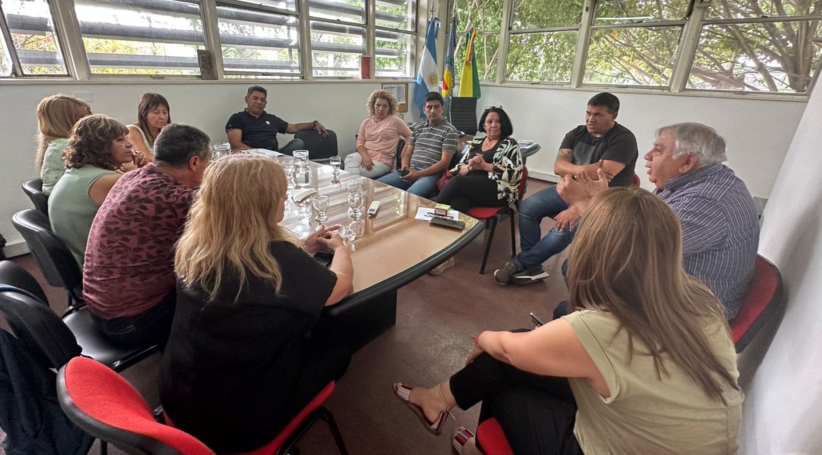 bloque_pj's tweet photo. Se realizó la correspondiente reunión de Bloque de cara a la 13a. Sesión Ordinaria del honorable Concejo Deliberante de Florencio Varela. https://t.co/V3E9NYogCi