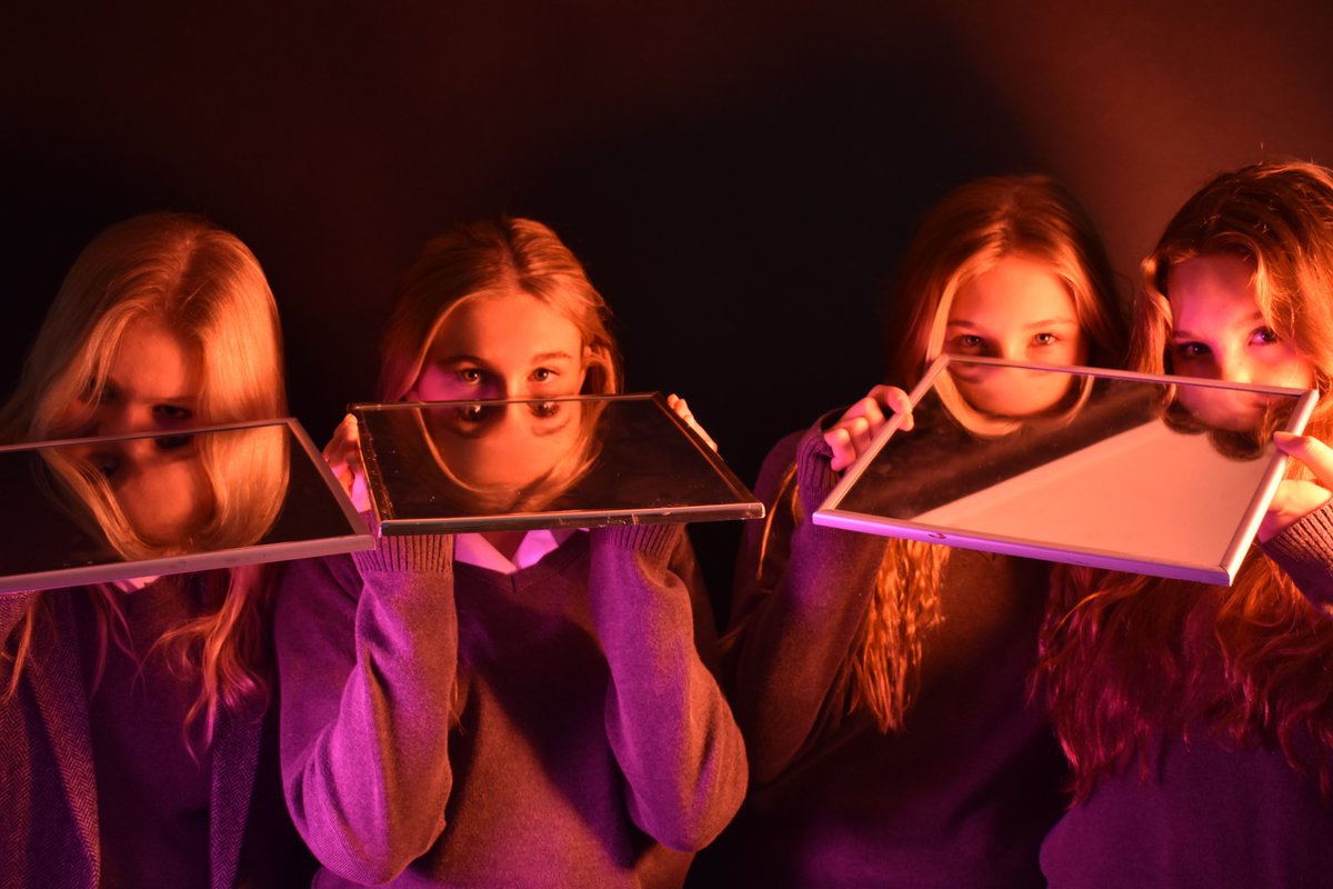 #DurlstonYr9 had great fun experimenting with photography, lighting and distortions #Artsmark #Durlstoncreate