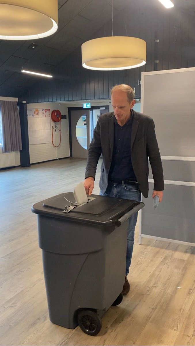 Ik heb net gestemd. Laat uw stem niet verloren gaan vandaag. Iedere stem telt. U heeft tot 21.00 uur de tijd. #TK2023 <a href="/gemeenteRheden/">Gemeente Rheden</a>