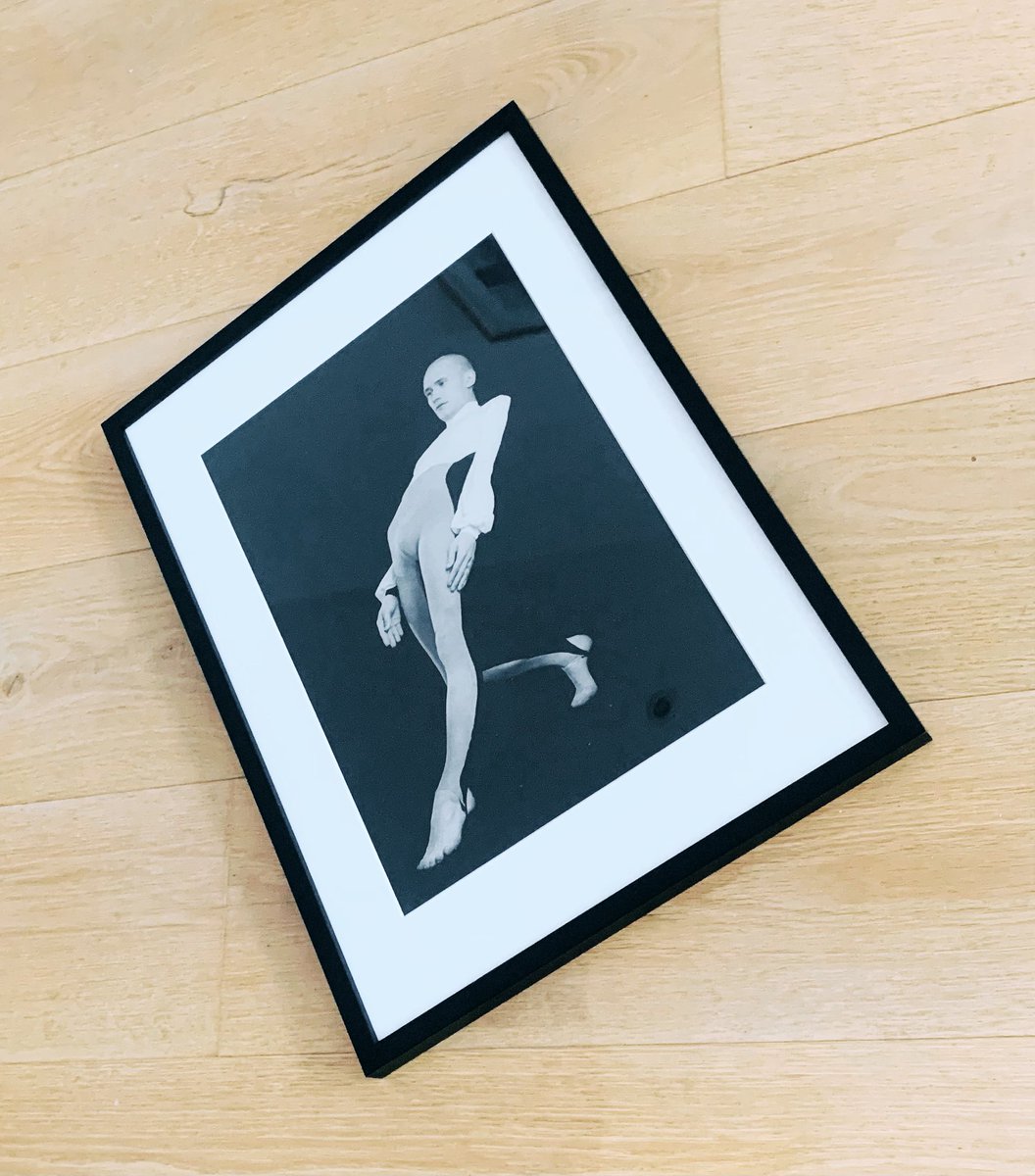 The inimitable Michael Clark of @MichaelClarkCo perfectly captured by @hugoglendinning who very kindly gifted me this artist’s proof. I am so lucky to work with the most talented of people. Thank you Hugo! Hope you like the frame? Simple lines to complement the image.