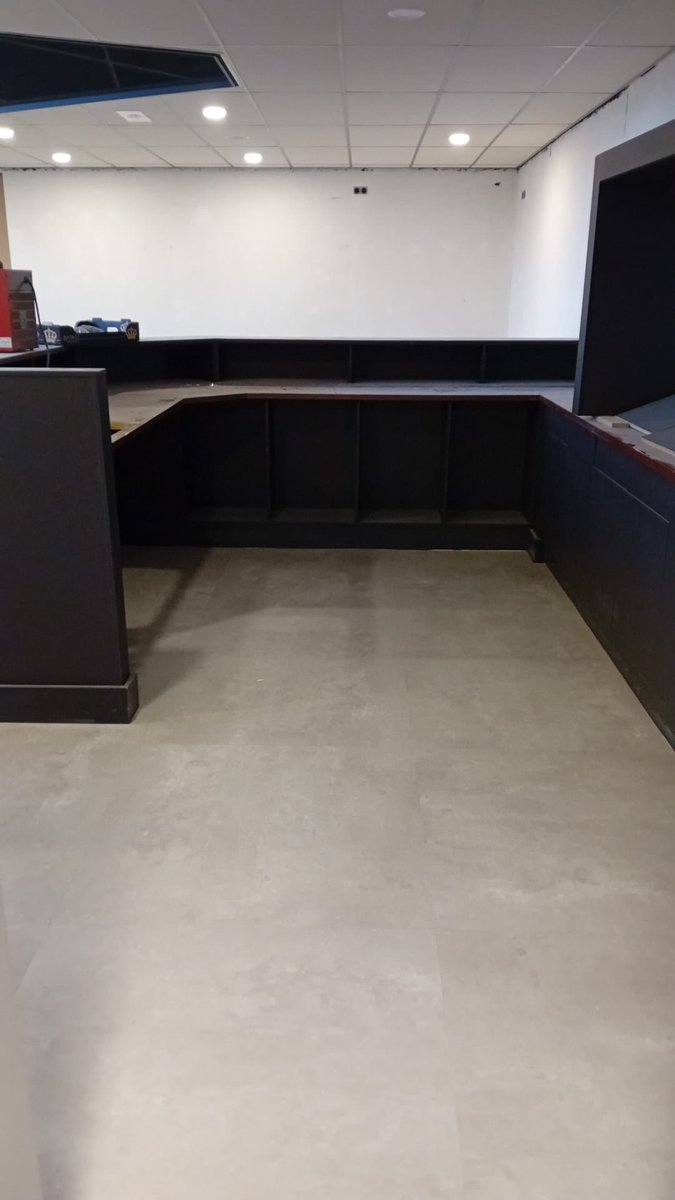 Even een kleine update van de verbouwing de nieuwe vloer is door Rhetap geplaatst <a href="/ckvODIK/">ckv ODIK, Barneveld</a>