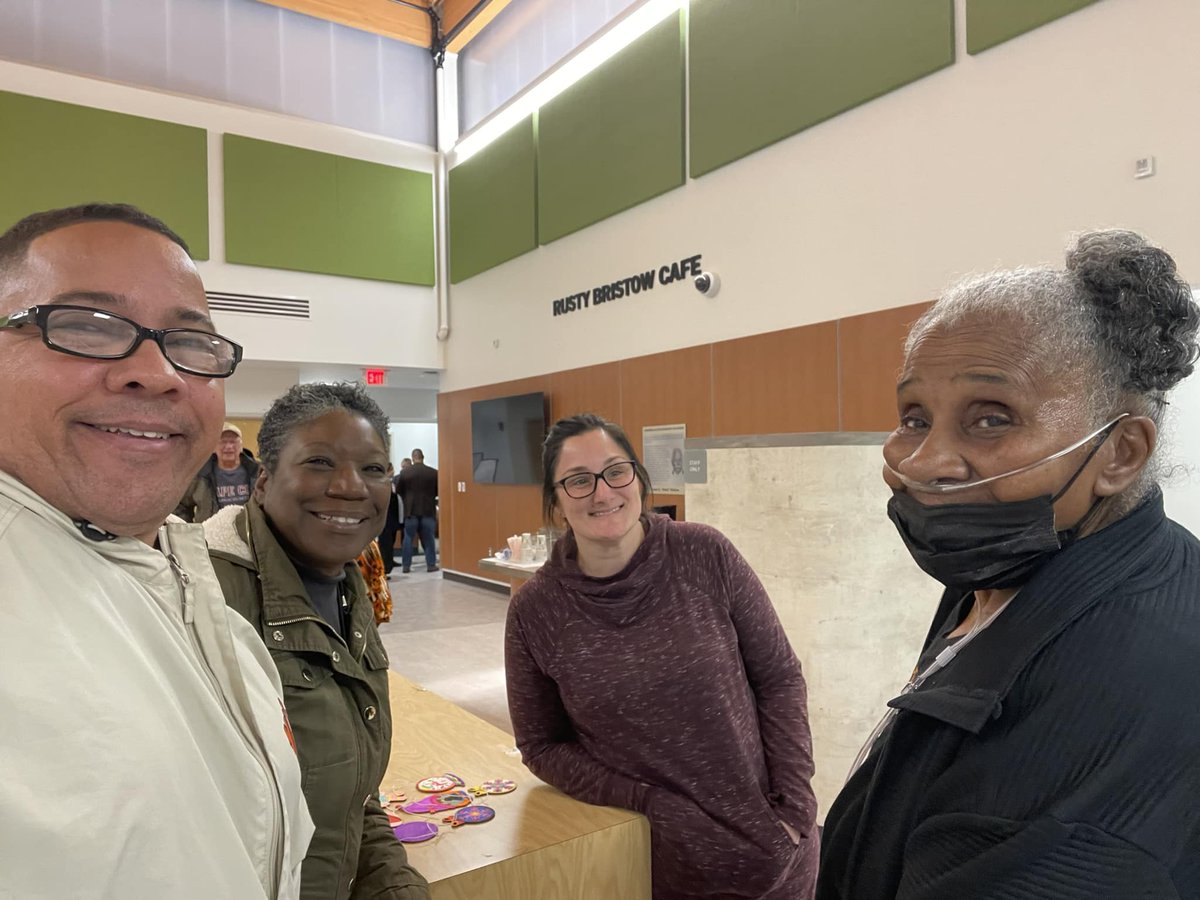 MikeJRogers4's tweet photo. Wonderful partnering with Chairman Pete Smith & ICCSโ Gloria Dent serving a Thanksgiving meal to our seniors in Severn & military members at Ft Meade & giveaway turkeys & gift cards to Gold Star families. Great catching up w/Ms Glenda Gathers.
#CurrentSituation #NeverStopServing https://t.co/zbxaQzsndX