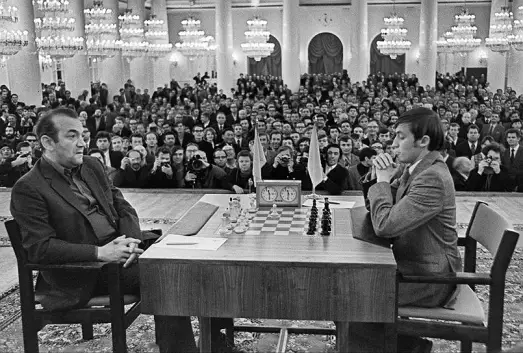 Chess game: Karpov x Korchnoi