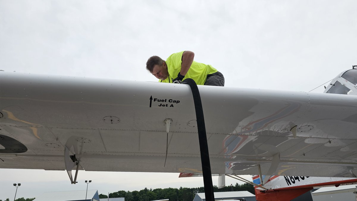 DauntlessAir's tweet photo. When fire is the mission, it takes many skilled hands to get the job done. Cheers to our crew chiefs and mechanics on a solid 2023 season. #aerialfirefighting #fireaviation https://t.co/5UWQERRtcl