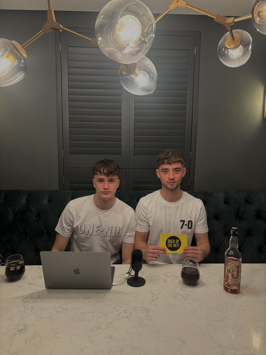 🚨Episode 1 is now Live🚨

🏴󠁧󠁢󠁥󠁮󠁧󠁿Is Southgate the man to win England a trophy? 
💰What is the future of Everton 
🎙️We discuss our TOTS so far and the first top 10 of the series 

open.spotify.com/show/4KpgUN2Bp…

Listen here as <a href="/HarryDuncan13/">Harry Duncan</a> &amp; <a href="/TobySoule/">Toby Soule</a> bring you episode 1 👀