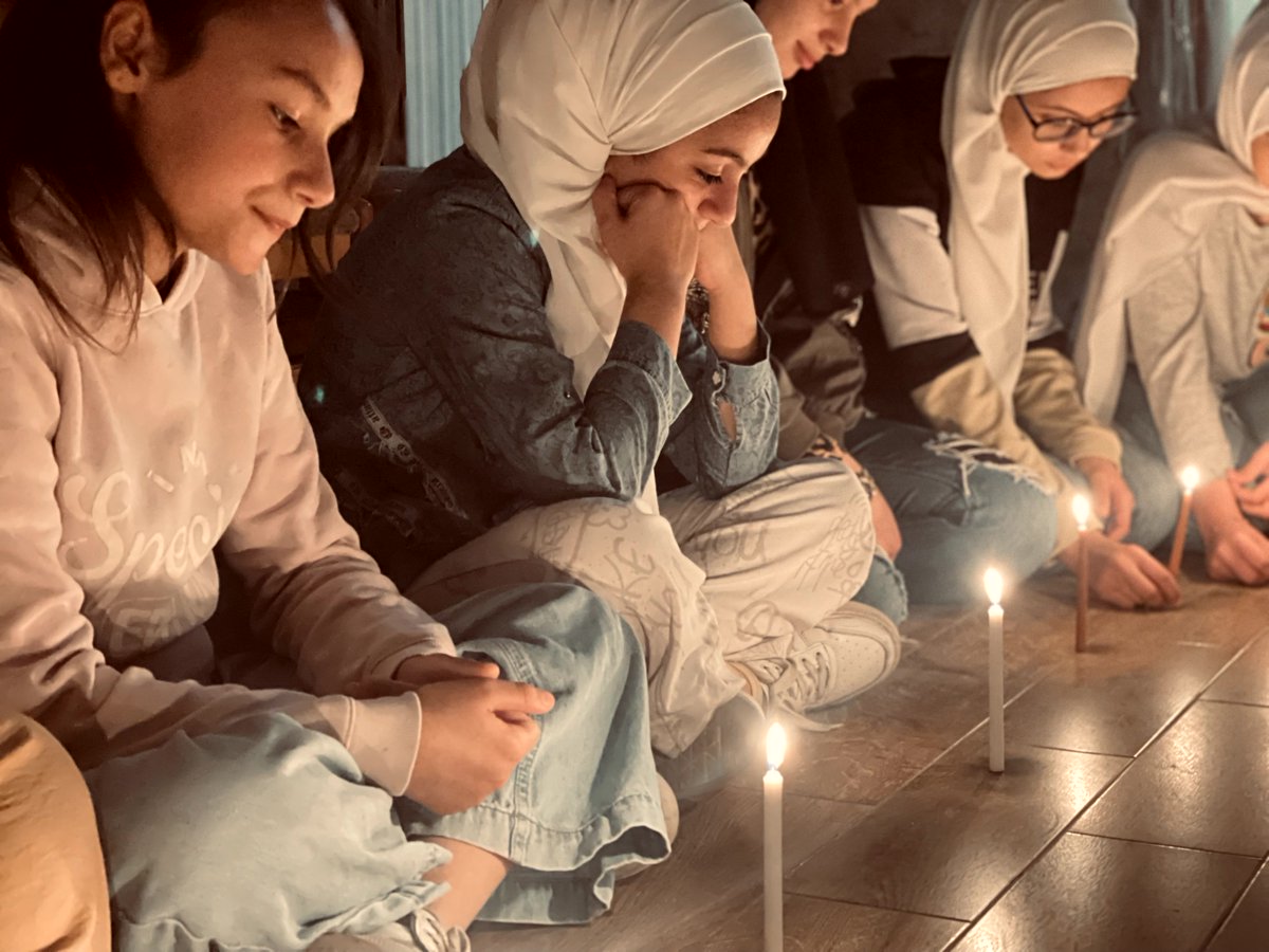 A quiet moment for peace organized by the incredible girls of the SEEDS project. ✨ Their passion for positive change shines through, reminding us of the profound impact empowered individuals can have. 🧡 #SEEDSProject #PeacefulMoments #EmpoweredGirls