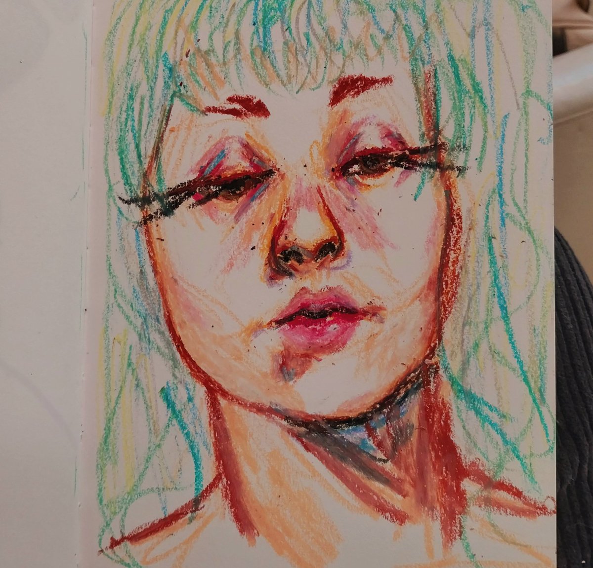 nemowom's tweet photo. Self portraits https://t.co/A1FYDKtSw5