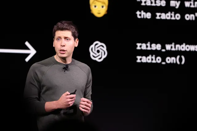 revolutegplus's tweet photo. Sam Altman vuelve como CEO de OpenAI

Tras un intento de golpe de estado por parte del consejo de @OpenAI que duró cinco días que sumió a la empresa en el caos, Altman regresa junto al cofundador Greg Brockman. https://t.co/2Xh32CDQtm