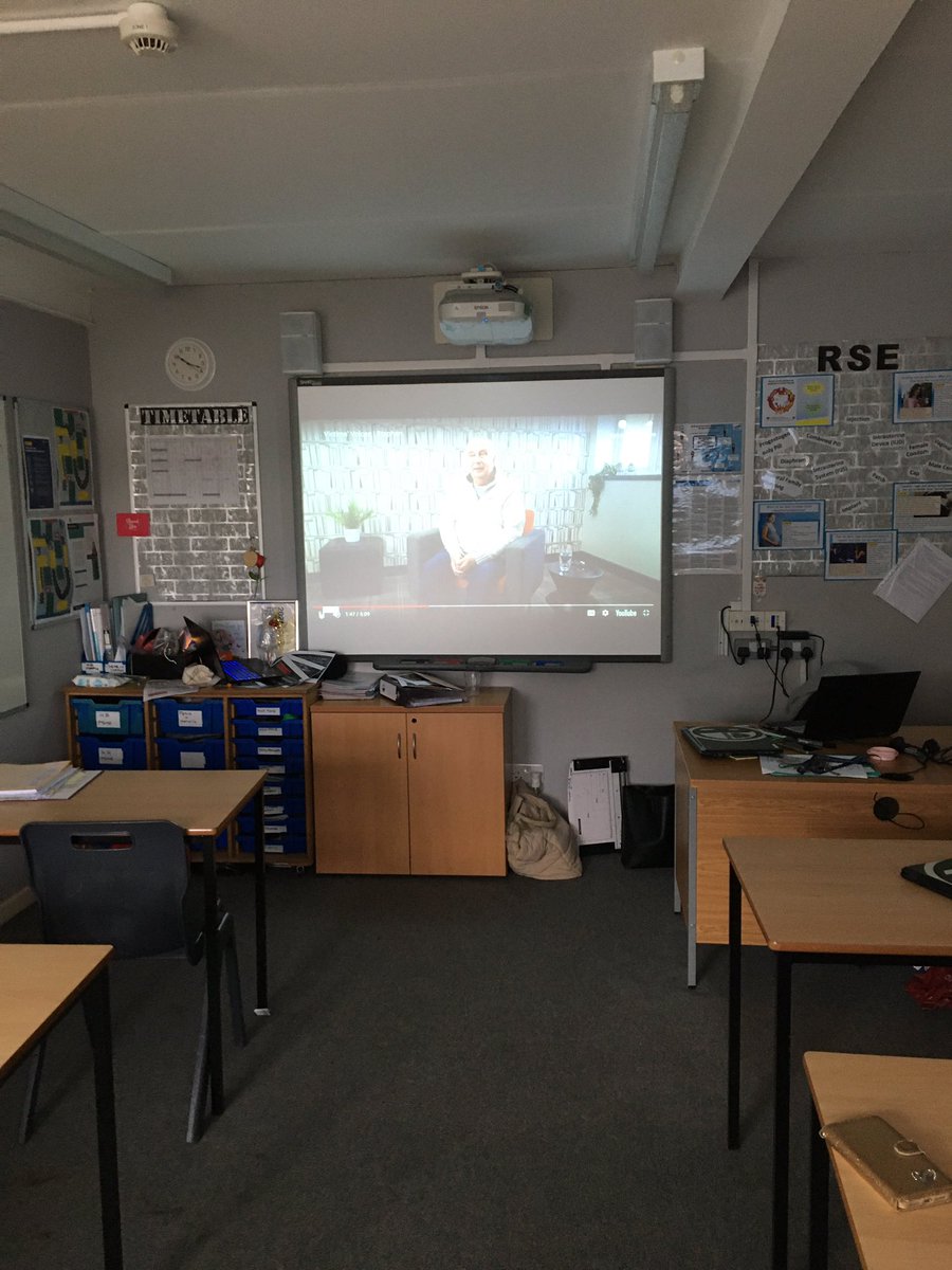 BournerSonia's tweet photo. Great PSHE lesson learning about the dangers of speed #roadsafetyweek https://t.co/ntQePTxZzg