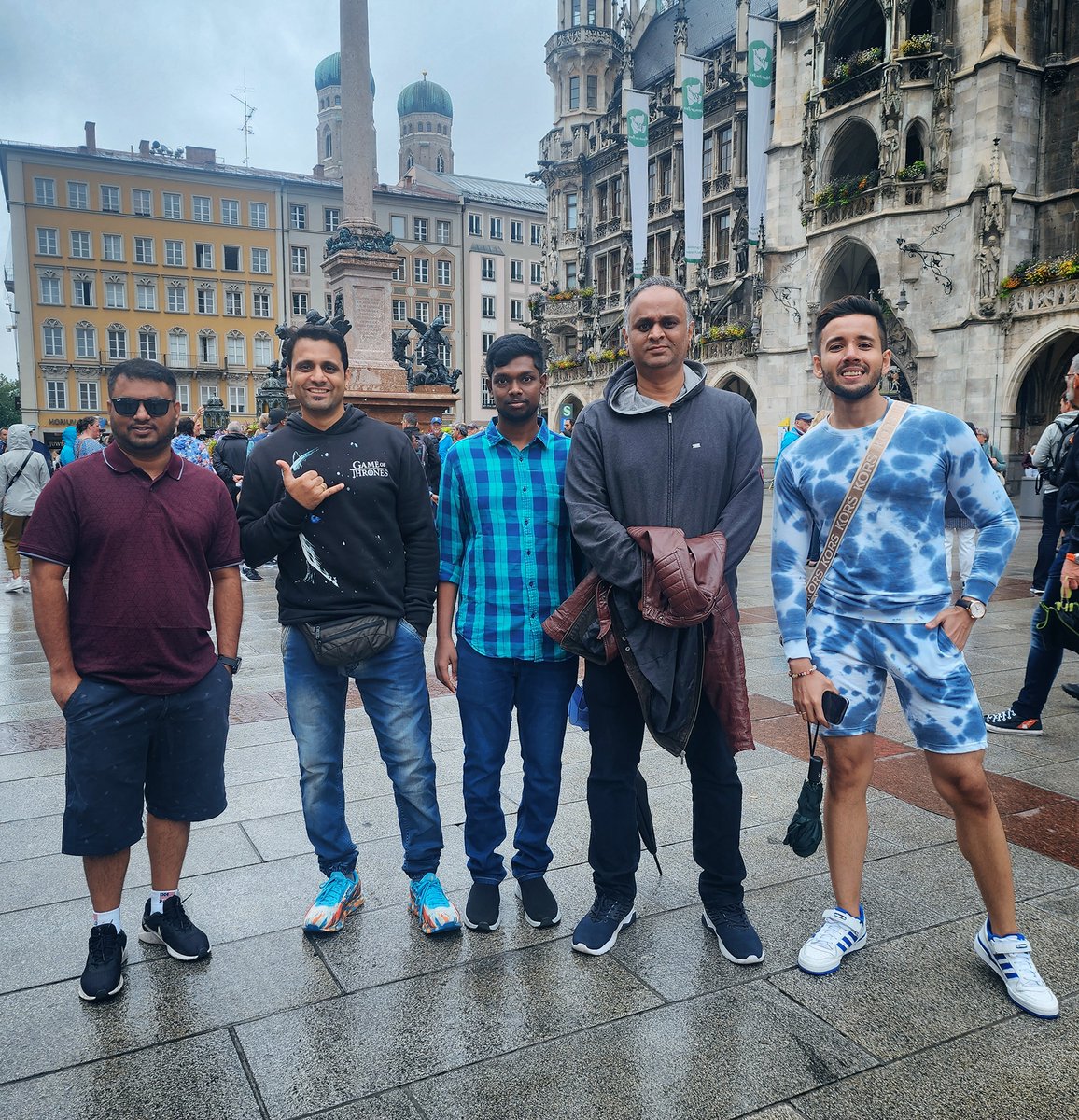 valanticL2021's tweet photo. At #valantic, we embrace team collaboration, which brings people together, ignites innovation, and propels businesses forward. career page link: https://t.co/QhVXWprfCk https://t.co/mo6moUR1oF
