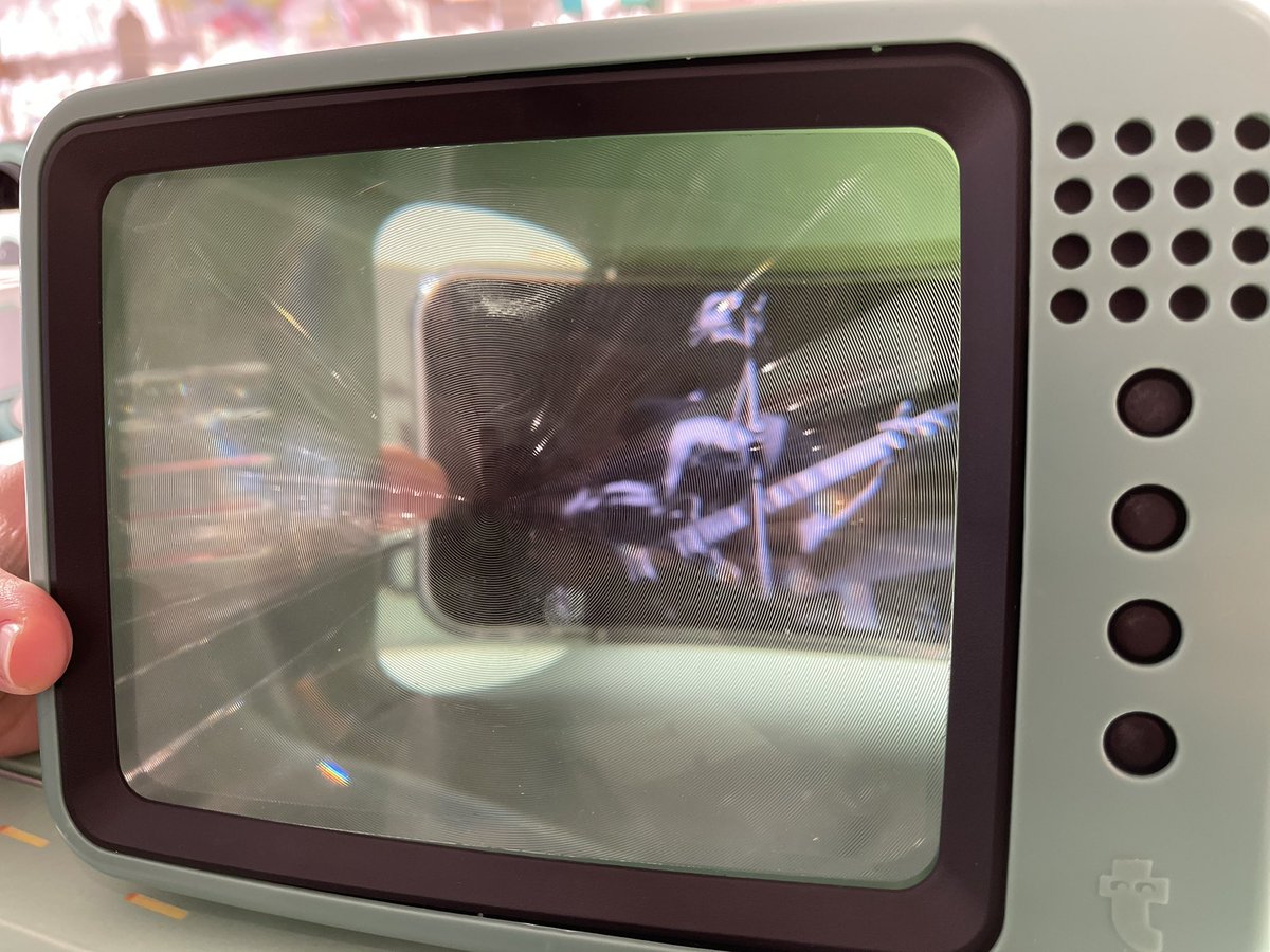 jackadamant's tweet photo. Jamming through the magic of those toys TV where mobile screens come to life! Exciting news on the horizon, and, of course, new music heading your way very soon. Stay tuned 👊🏼
#musicmagic #newmusicalert #mobiletv #jamming #screens #newsingle #news #altrock #indiepunk https://t.co/eOF9uqRCbF