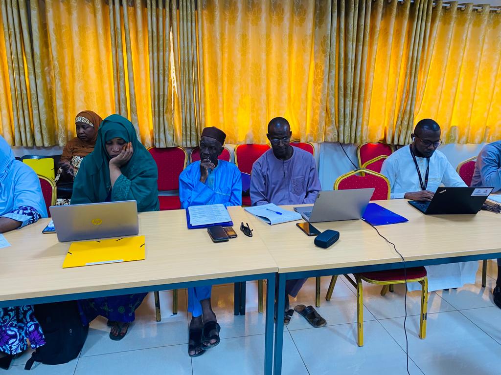 Le #Niger met en œuvre depuis 2014 un programme sur l'Education à la Santé Sexuelle et Reproductive des Adolesecents et des jeunes. Pr évaluer la feuille de route du 2018-2021 et ébaucher une nouvelle, Les membres du GTT dont @jhpiego participent du 21 au 23 nov à un atelier.