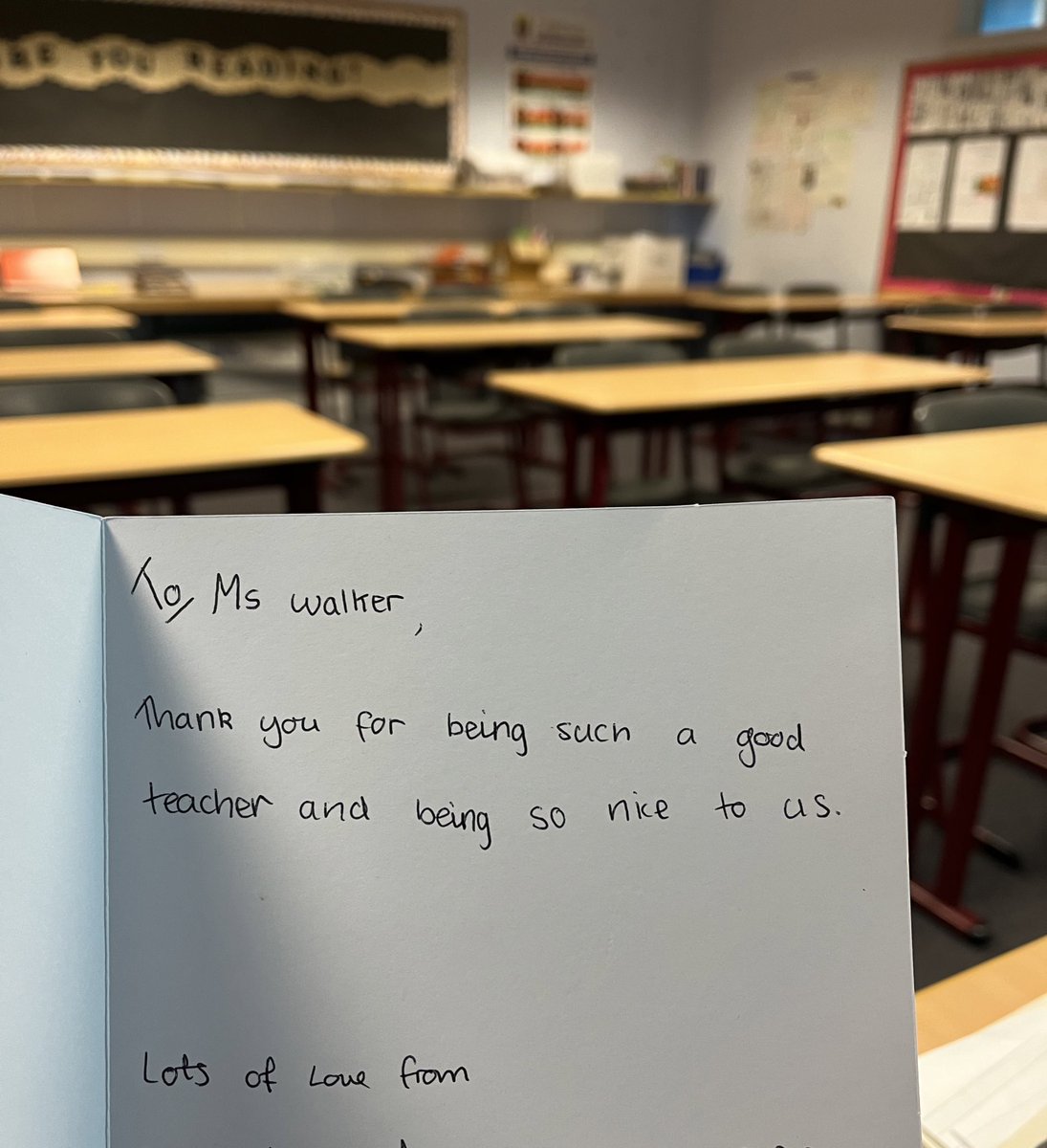 MissCWalker_'s tweet photo. Got the loveliest surprise this morning from some of my S2 girls! Thank you ☺️ https://t.co/Whdfy6Hved