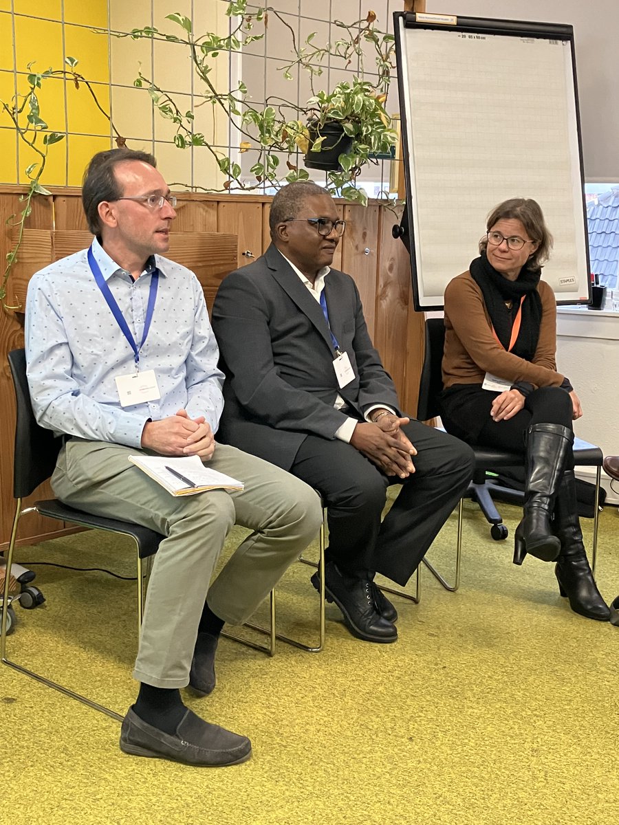 Peter Steinmann in a panel discussion on closing the gap for children affected by #NTDs with @DNDi & @WHO “We have no praziquantel formulations for preschool children as all efforts have been on those of school age who are reached with drugs through the school system.' @PedPZQ