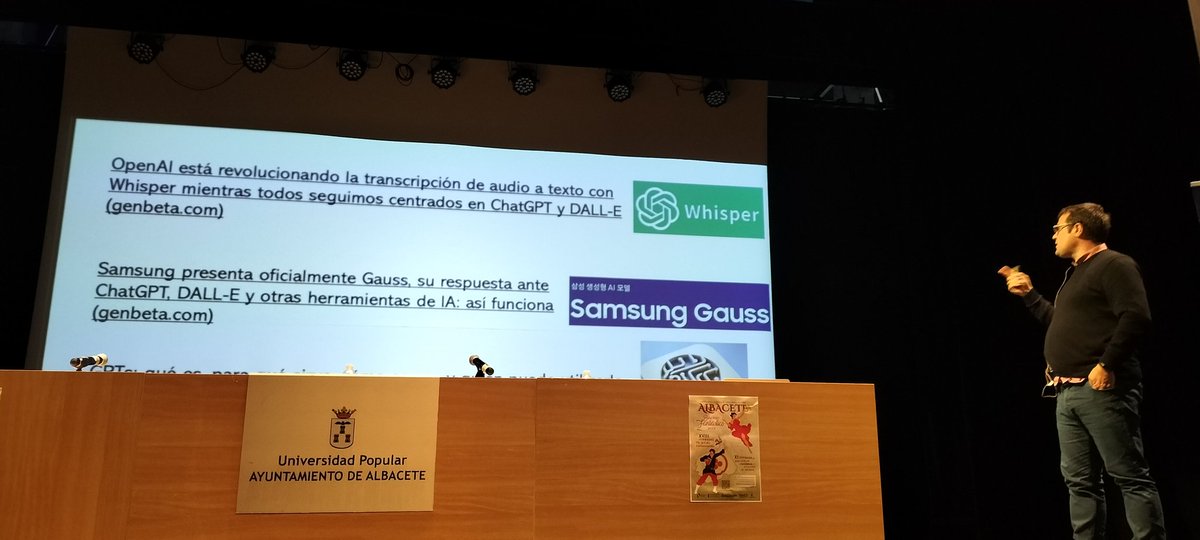 Francisco Pascual Romero «Descifrando a "maxia" da Intelixencia Artificial Xenerativa e a súa aplicación nas bibliotecas ».
#BinomioFantastico23 <a href="/bibliotecasab/">Grupo Cooperativo de Bibliotecas Escolares en Red.</a>